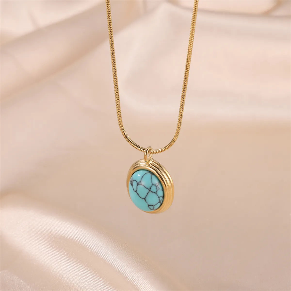 Wholesale Jewelry Commute Oval Stainless Steel Turquoise 18K Gold Plated Plating Inlay Pendant Necklace