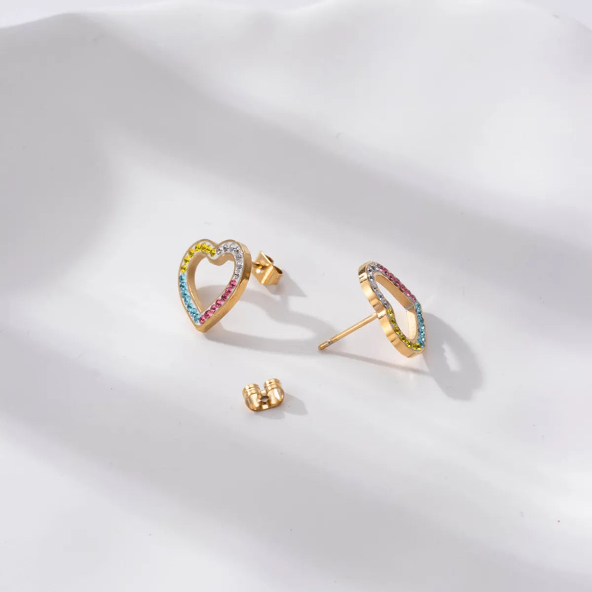 Cool Style Heart Shape Eye Stainless Steel Inlay Zircon Ear Studs