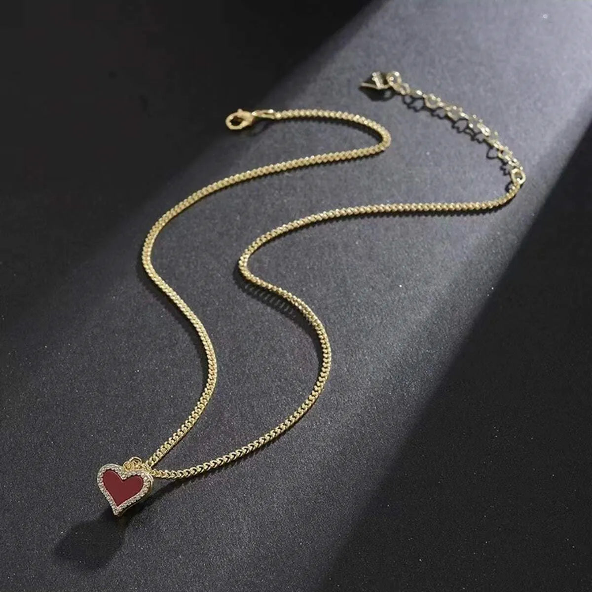 Copper 18K Gold Plated Elegant Romantic Heart Shape Inlay Zircon Pendant Necklace