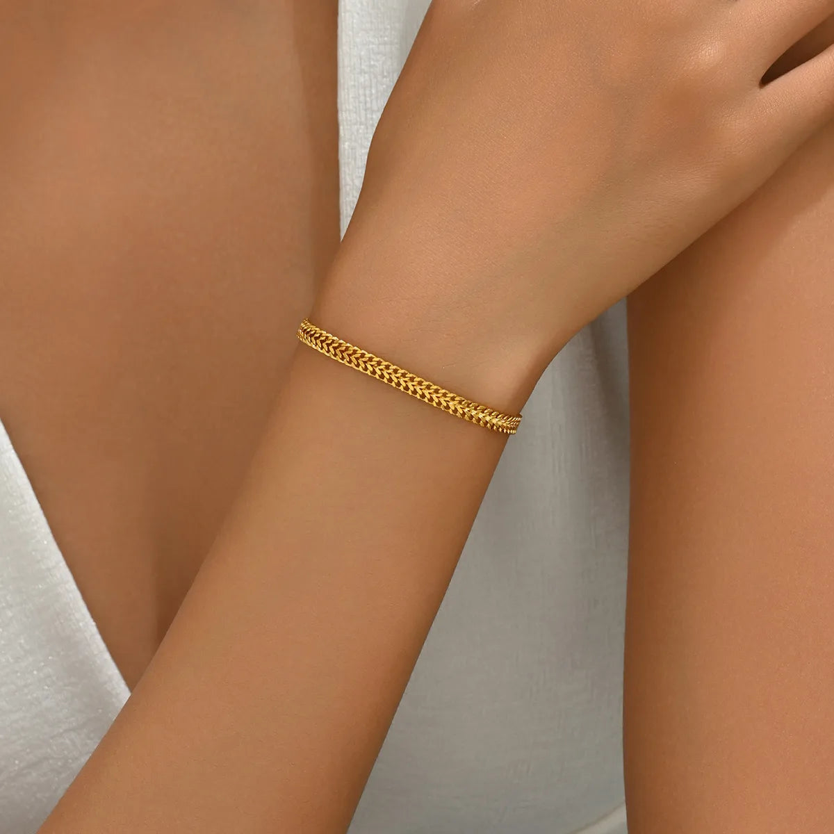 Copper 18K Gold Plated Hollow Out Lines Bracelets