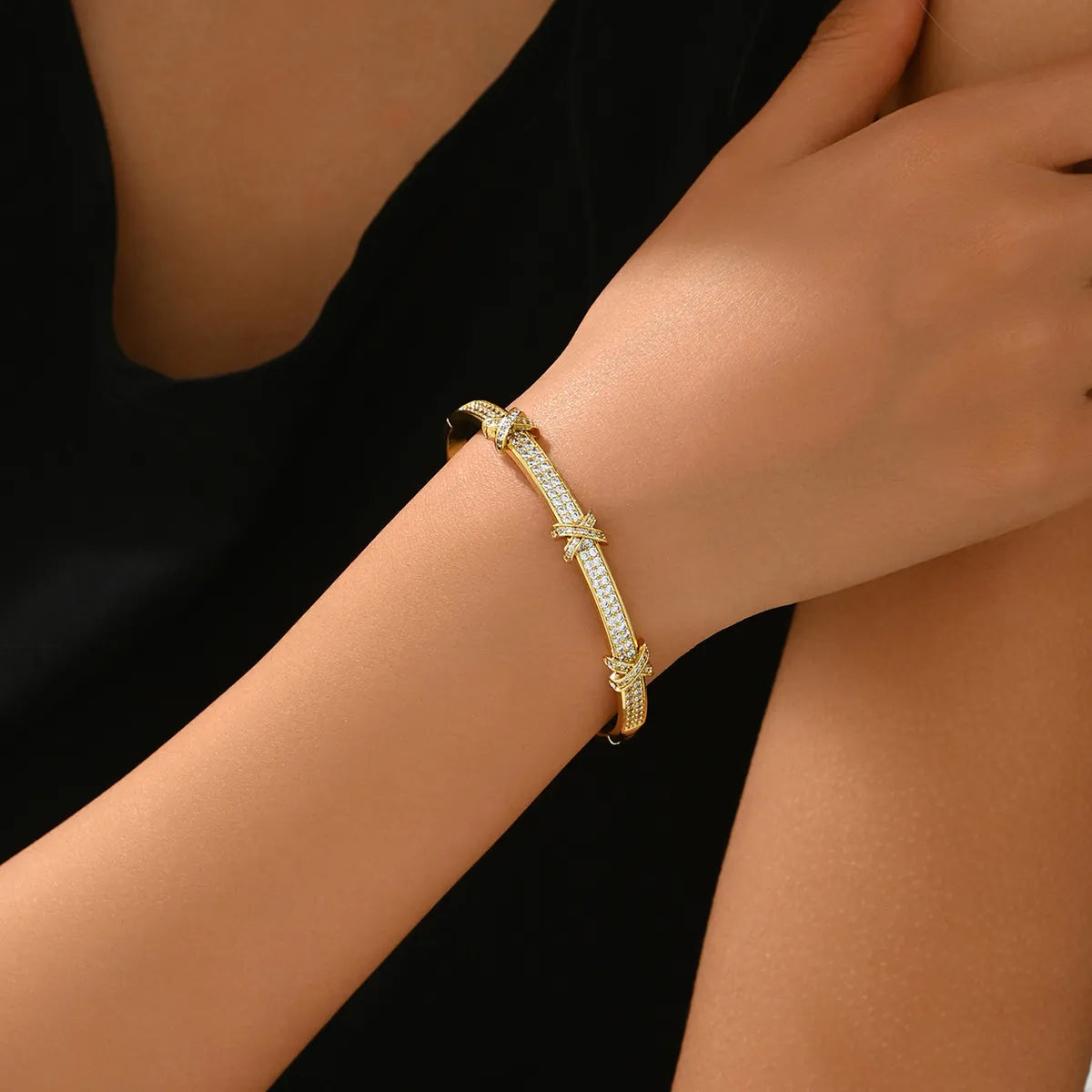 Copper 18K Gold Plated IG Style Simple Style Inlay Letter Zircon Bangle