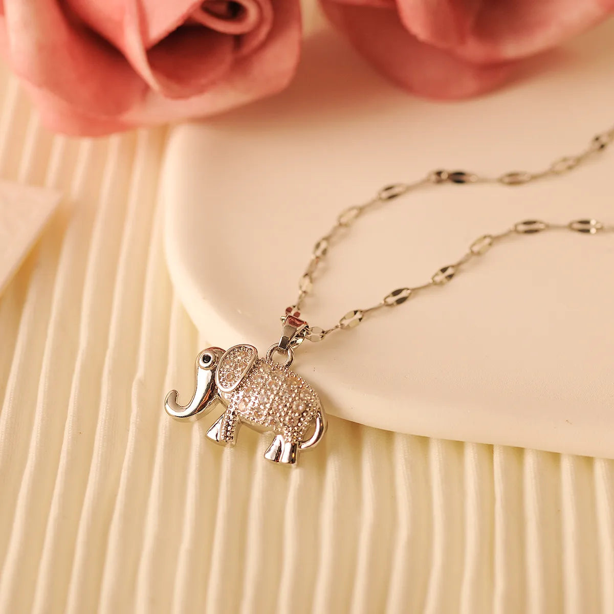 Copper 18K Gold Plated Simple Style Classic Style Plating Inlay Elephant Zircon Pendant Necklace