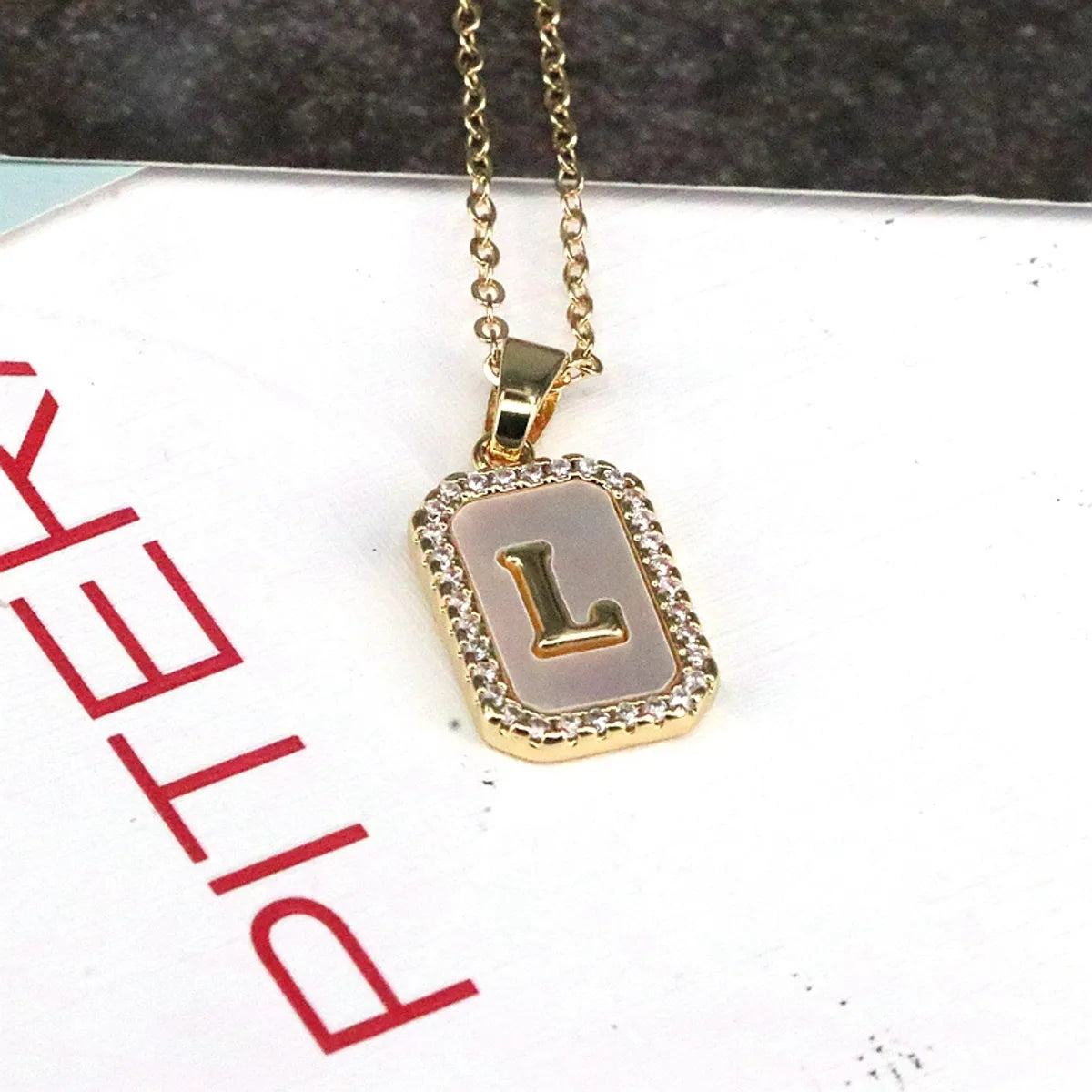 Copper 18K Gold Plated Simple Style Classic Style Plating Inlay Letter Shell Pendant Necklace