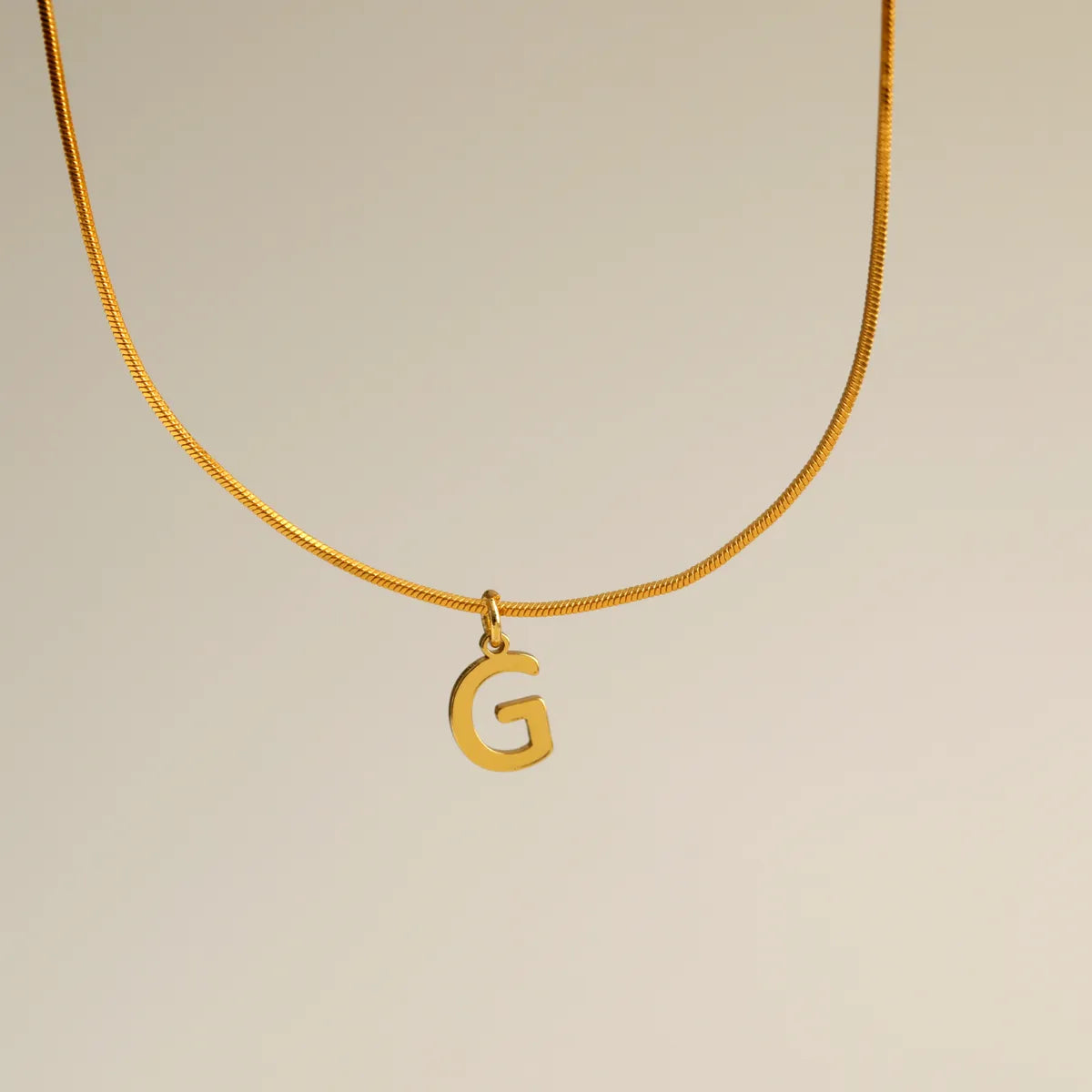 Wholesale Simple Style Commute Letter Copper 18K Gold Plated Pendant Necklace