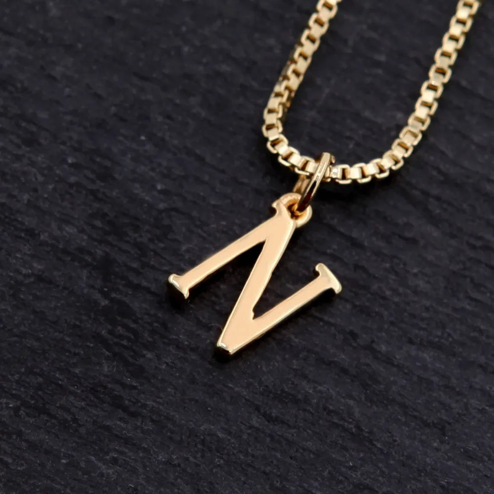 Copper 18K Gold Plated Simple Style Shiny Metallic Plating Letter Pendant Necklace