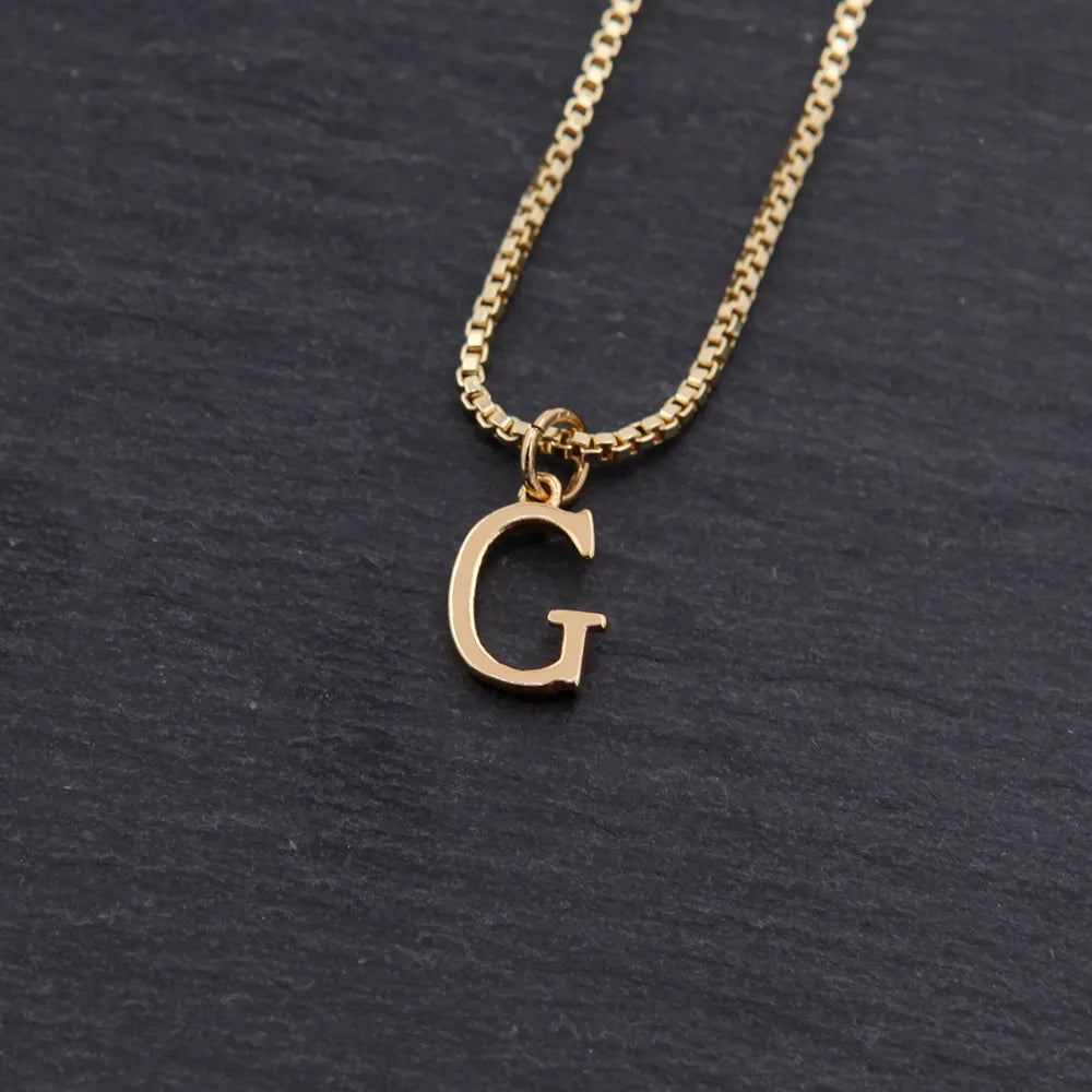 Copper 18K Gold Plated Simple Style Shiny Metallic Plating Letter Pendant Necklace