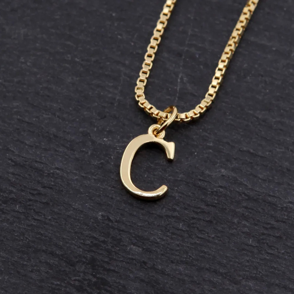 Copper 18K Gold Plated Simple Style Shiny Metallic Plating Letter Pendant Necklace