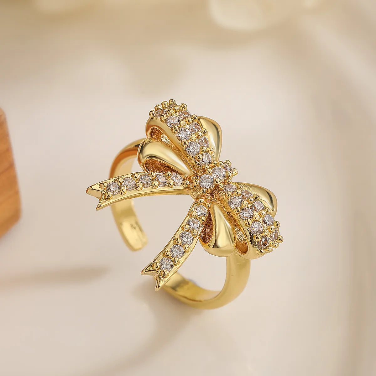 Copper 18K Gold Plated White Gold Plated Simple Style Inlay Bow Knot Zircon Open Rings