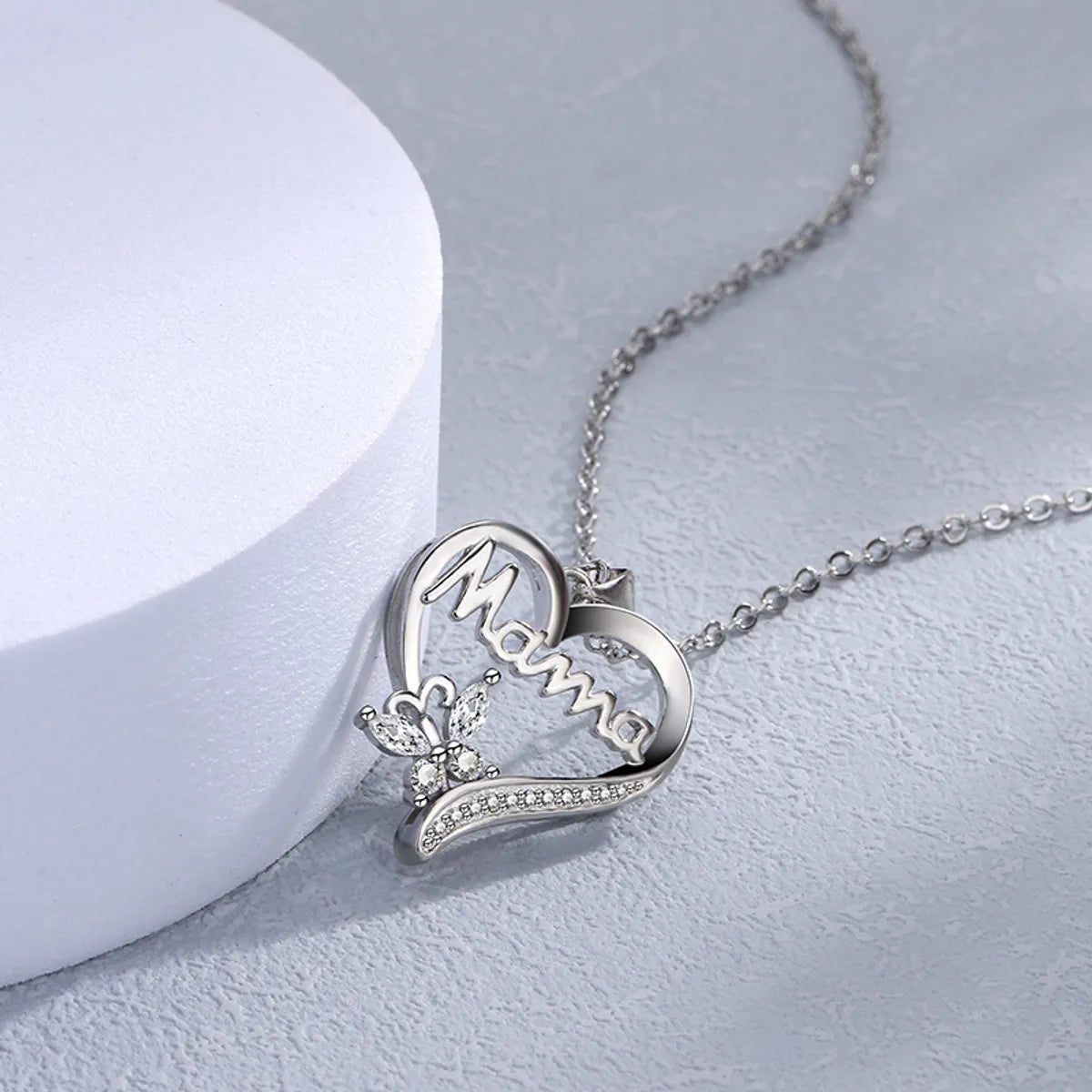 Copper Elegant Simple Style Heart Shape Butterfly Plating Pendant Necklace