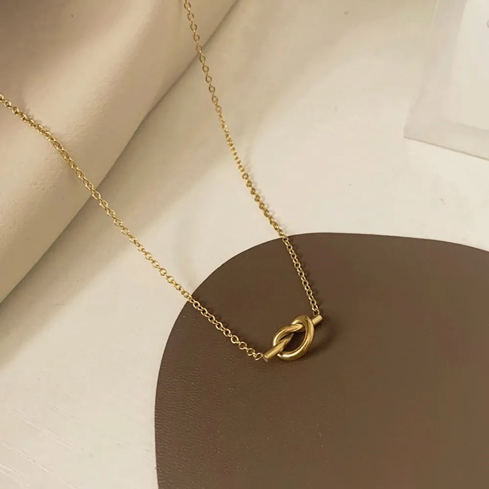 Copper Gold Plated Simple Style Solid Color Plating Hollow Out Pendant Necklace