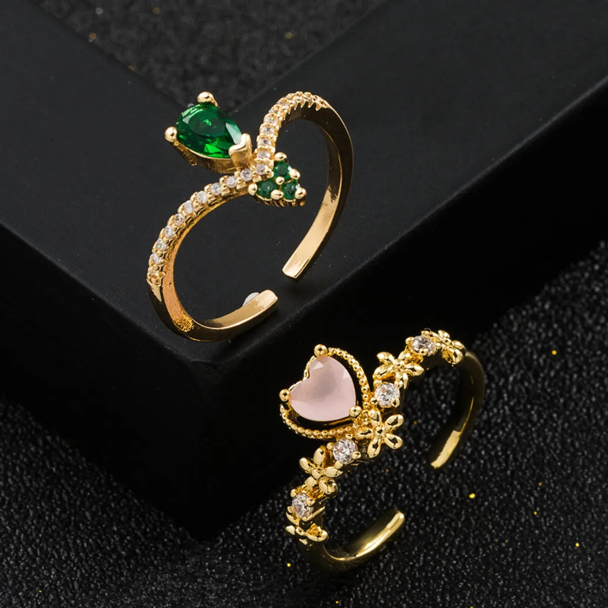 Copper Plated Real Gold Micro Inlaid Green Zircon Heart-shaped Women's Ring