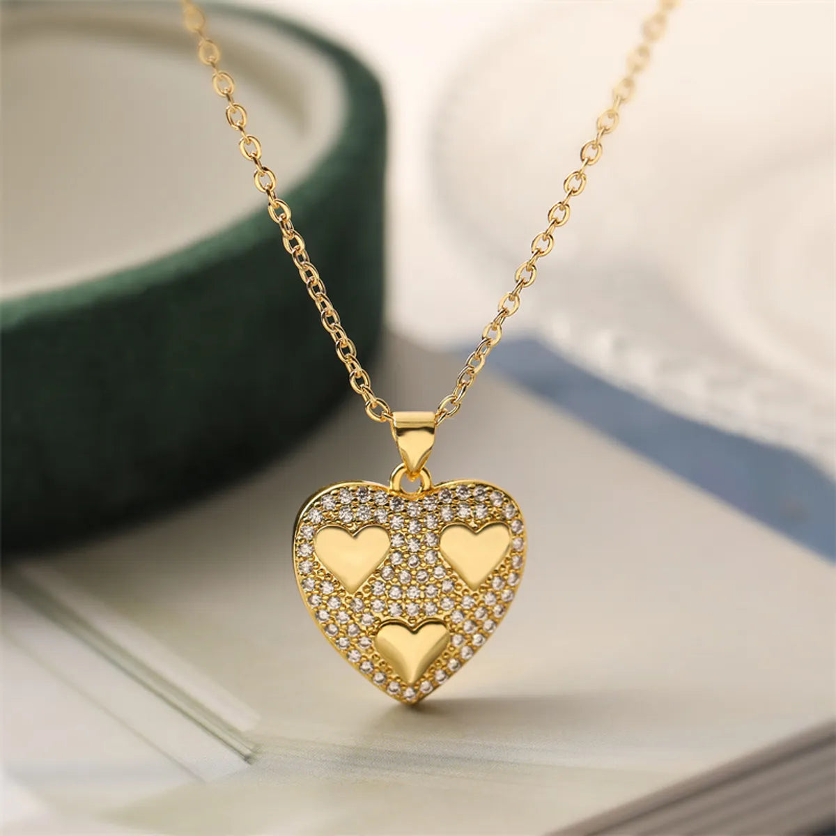 Copper Simple Style Inlay Heart Shape Zircon Pendant Necklace