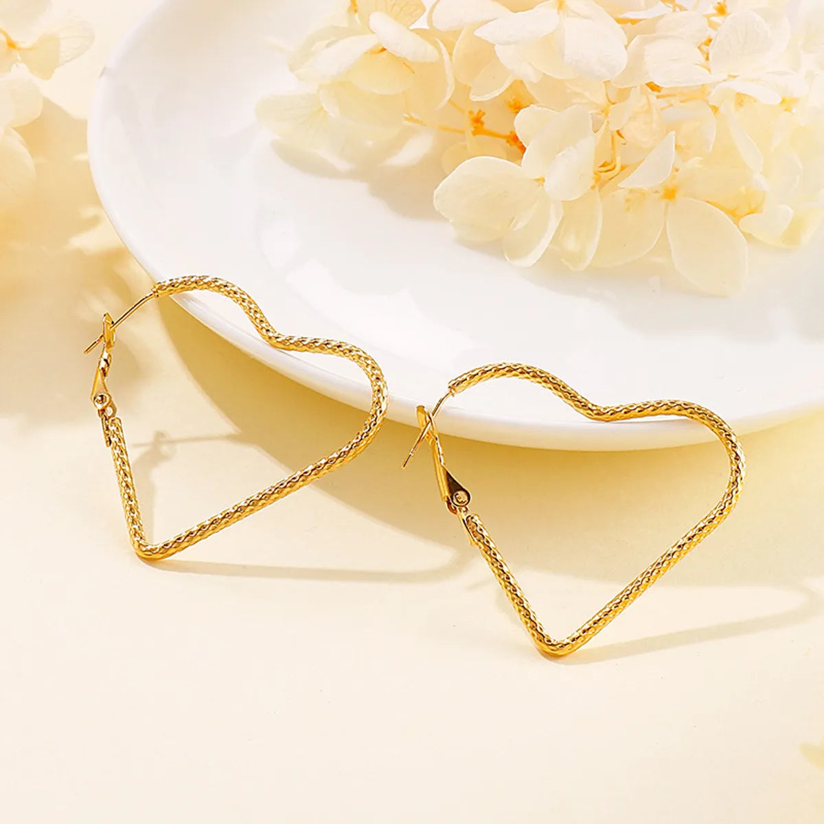 Creative Metal Engraved Stainless Steel Heart-shaped Fashion Earrings