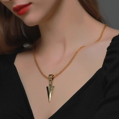 Creative Triangle Spearhead Exaggerated Metal Arrow Pendant Necklace