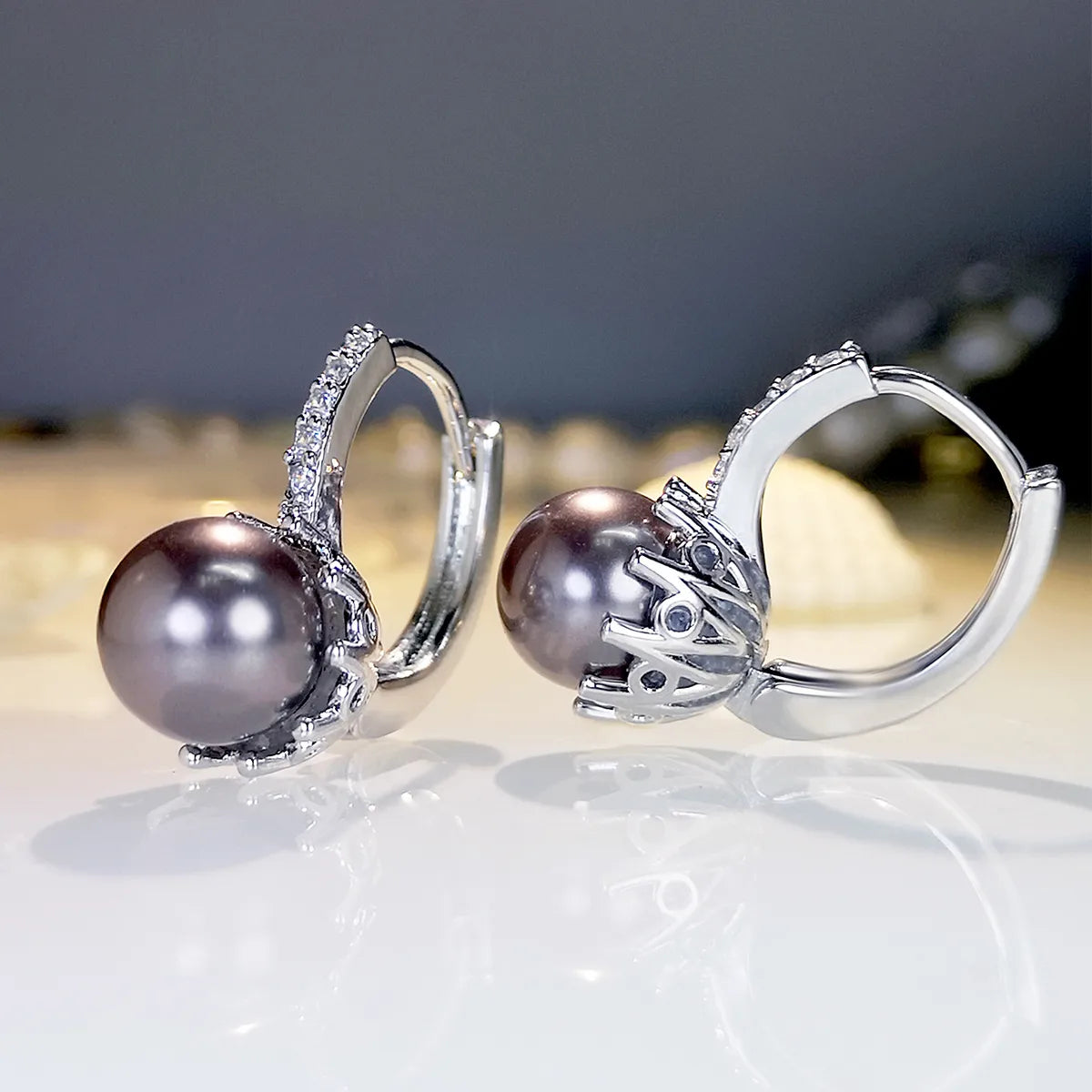 Cross-Border Hot Sale Inlaid Gray Pearl Crown Earrings Inlaid Zircon Fashion Commuter Affordable Luxury Style High-Grade Earrings