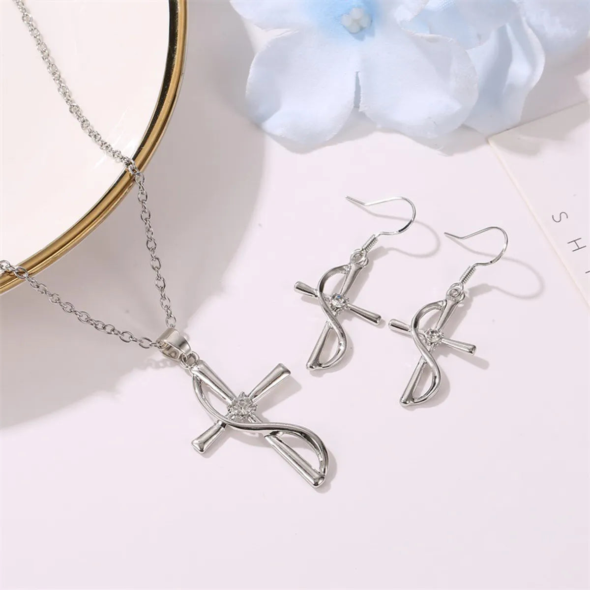 Fashion Cross Alloy Plating Women'S Necklace