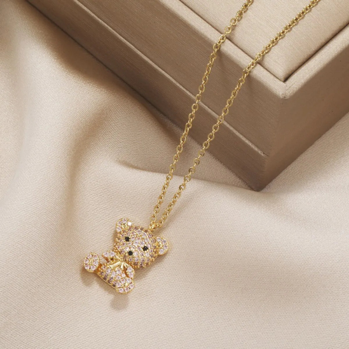 Cute Basic Bear Copper Zircon Pendant Necklace In Bulk