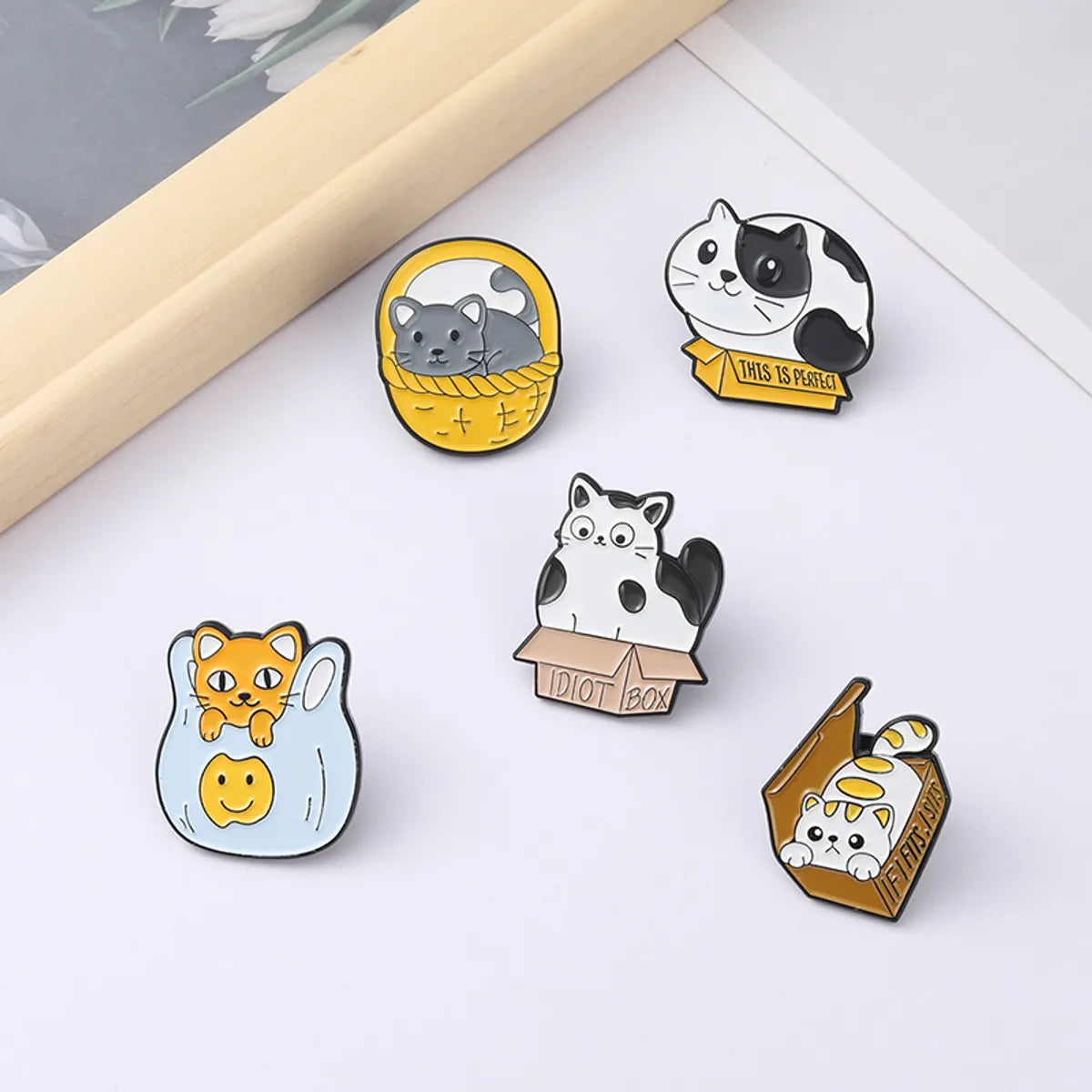 Cute Cats Trinkets Cartoon Fashion Alloy Brooch