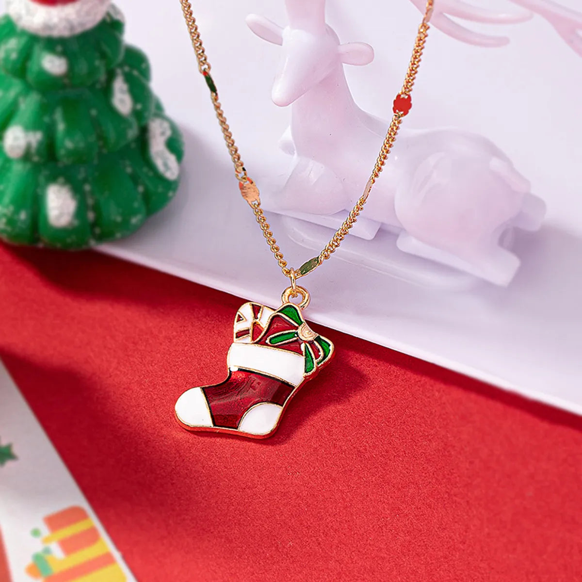 Cute Christmas Tree Santa Claus Snowflake Alloy Ferroalloy Enamel Plating Inlay Glass 14k Gold Plated Christmas Women's Pendant Necklace