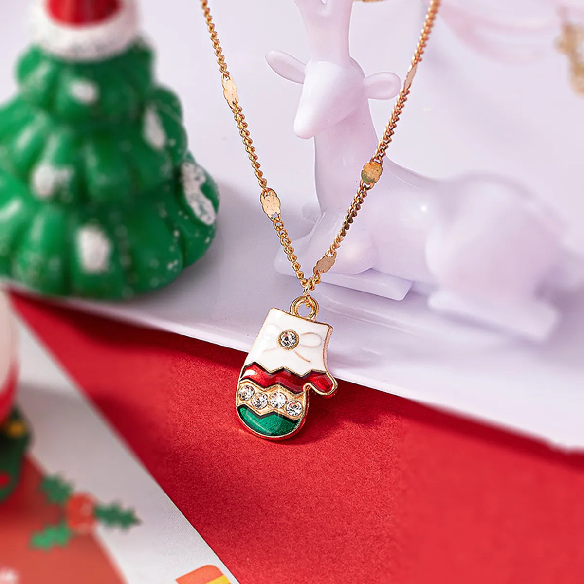 Cute Christmas Tree Santa Claus Snowflake Alloy Ferroalloy Enamel Plating Inlay Glass 14k Gold Plated Christmas Women's Pendant Necklace