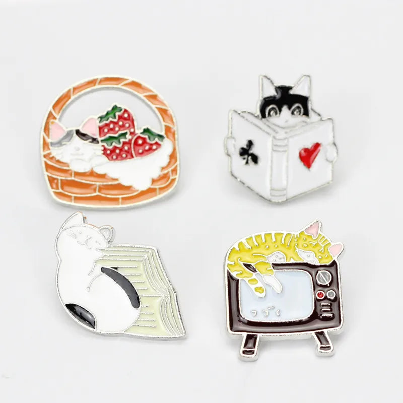 Cute Creative Pose Kitten Basket Brooch Cartoon Badge Brooch