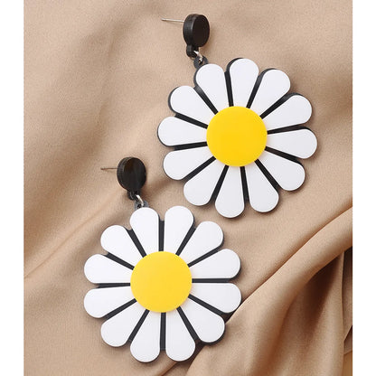 Cute Creative White Sunflower Shape Pendant Earrings