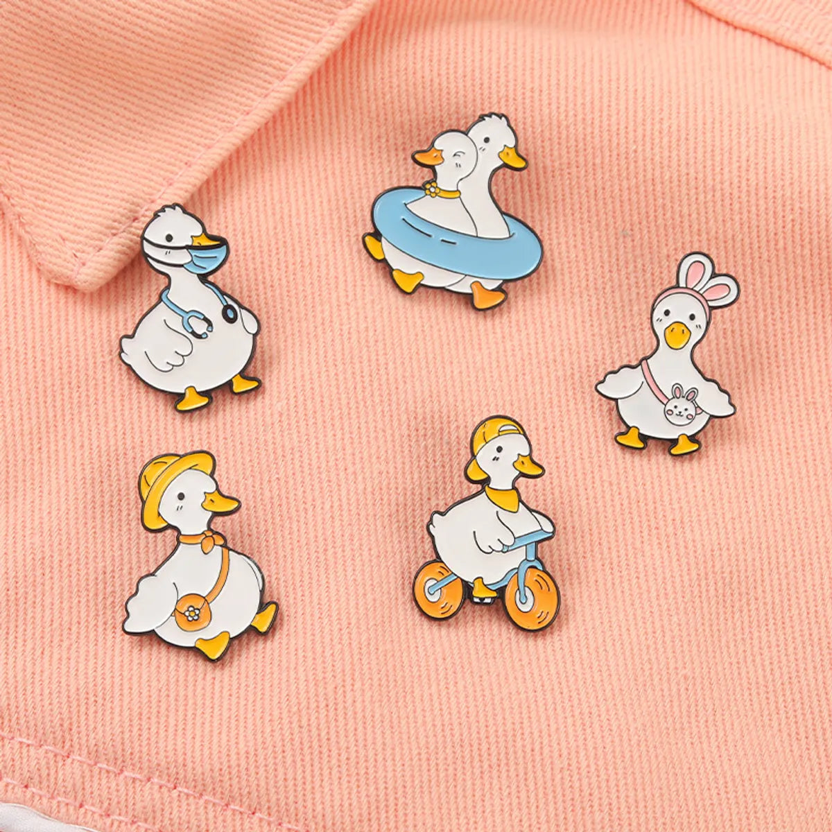 Cute Duck Alloy Stoving Varnish Unisex Brooches