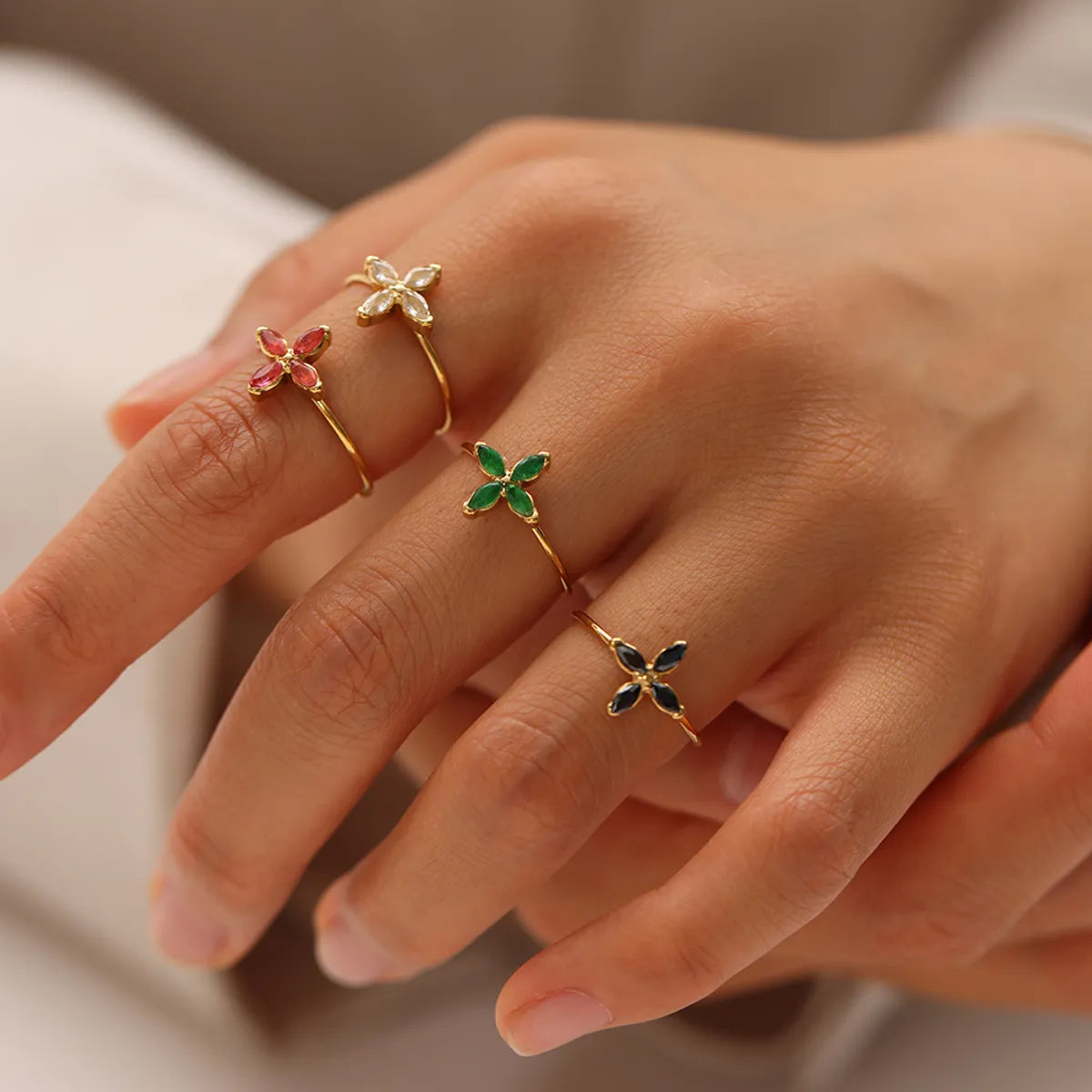 Cute Four Leaf Clover Stainless Steel Plating Inlay Zircon Open Rings