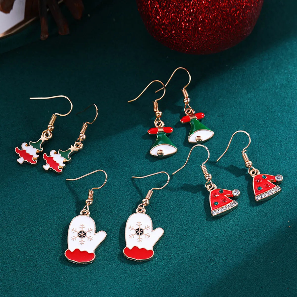 Cute Geometric Alloy Enamel Rhinestones Women's Earrings 1 Pair