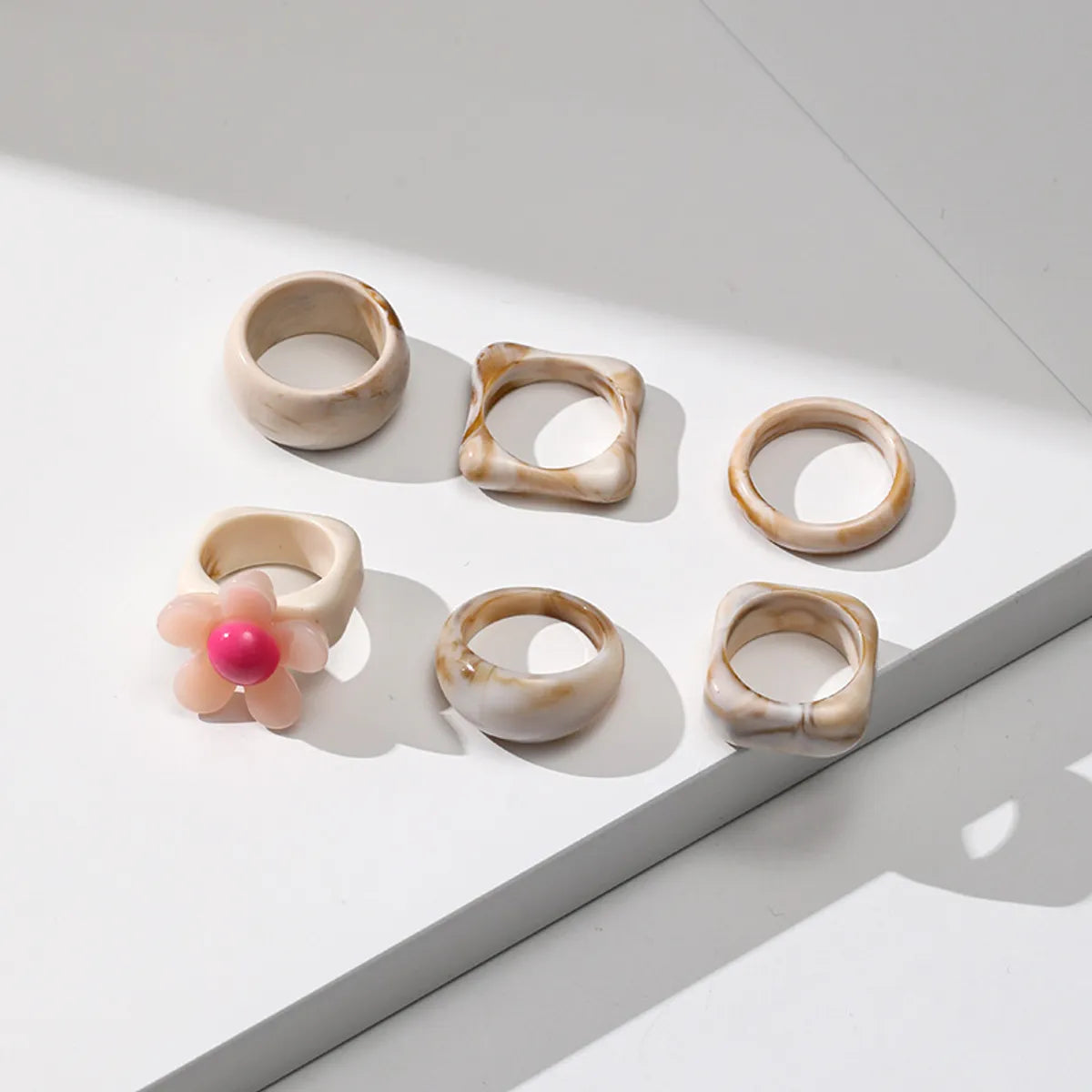 Cute Geometric Resin Women's Rings 1 Set