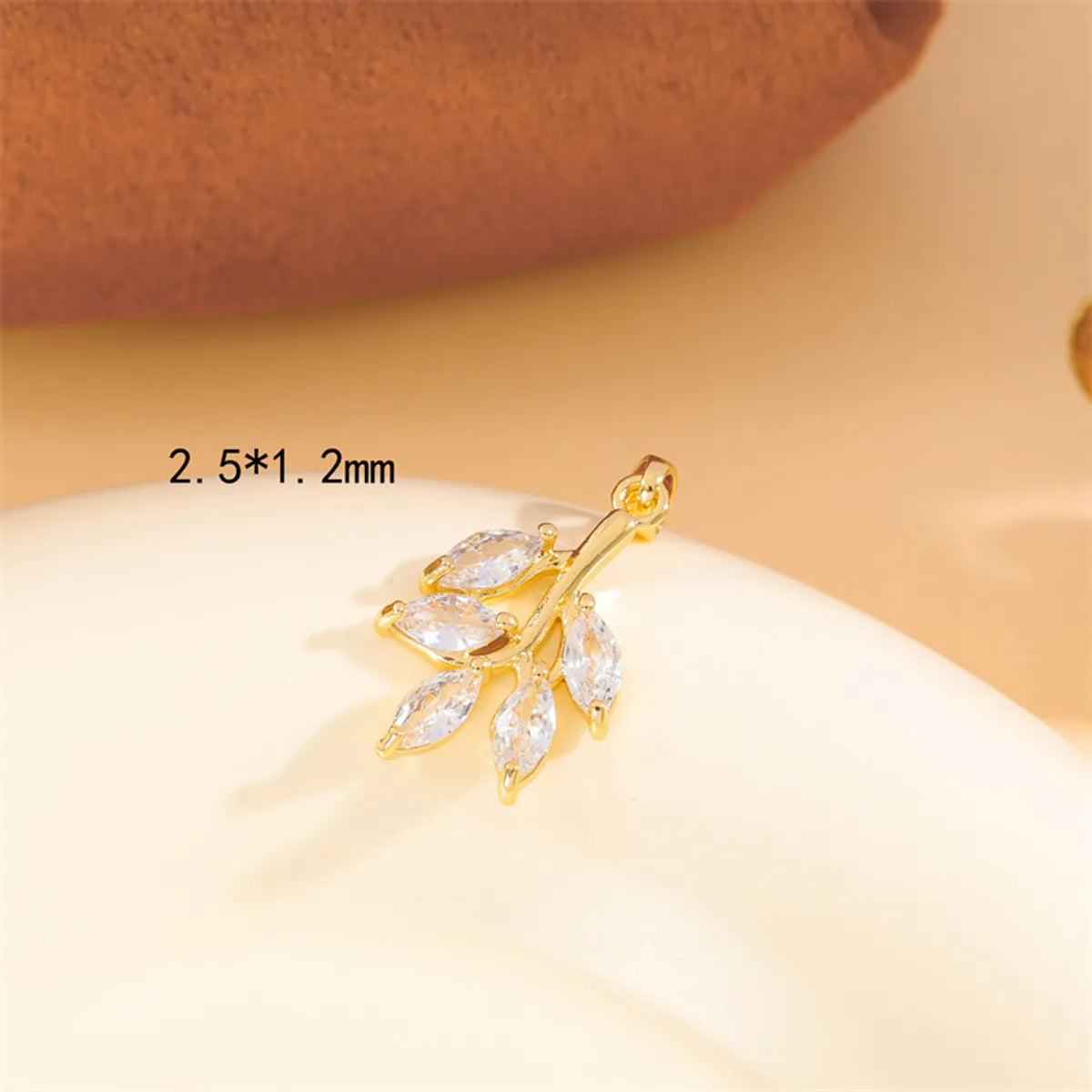 Wholesale Cute Handmade Shiny Sunflower Leaves Heart Shape Brass Plating Inlay 18K Gold Plated Zircon