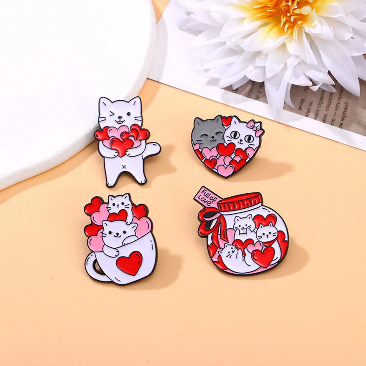 Cute Heart Shape Cat Alloy Enamel Unisex Brooches