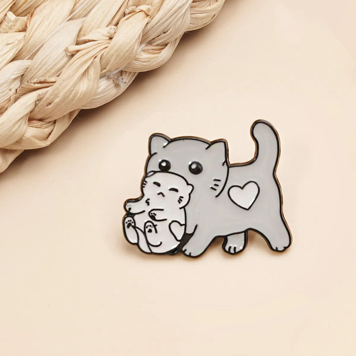 Cute Heart Shape Cat Metal Unisex Brooches