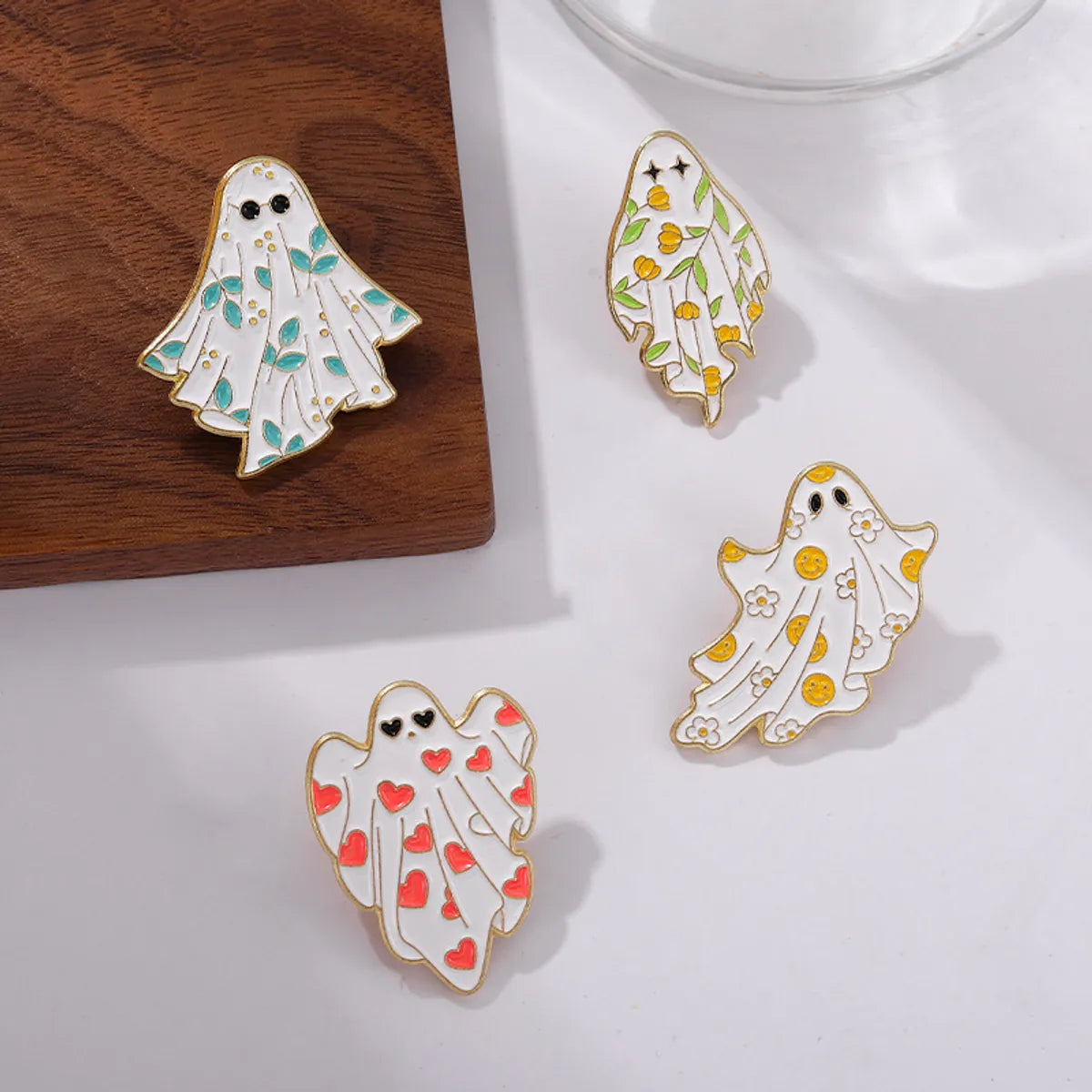 Cute Heart Shape Flower Ghost Alloy Plating Unisex Brooches