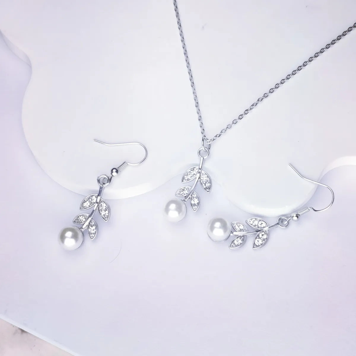 Cute Luxurious Letter Alloy Inlay Zircon Women'S Jewelry Set