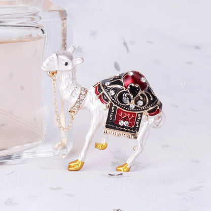 Cute Novelty Streetwear Animal Alloy Inlay Artificial Gemstones Women'S Brooches