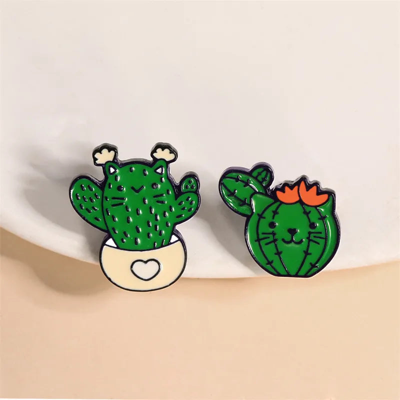 Cute Pastoral Cactus Cat Alloy Stamping Stoving Varnish Plating Unisex Brooches