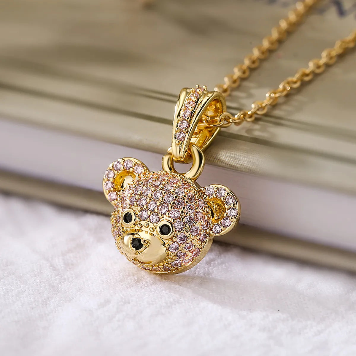 Cute Simple Style Bear Copper 18k Gold Plated Zircon Pendant Necklace In Bulk