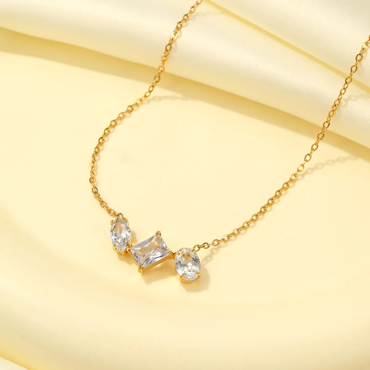 Cute Simple Style Solid Color Stainless Steel Plating Inlay Zircon Gold Plated Necklace