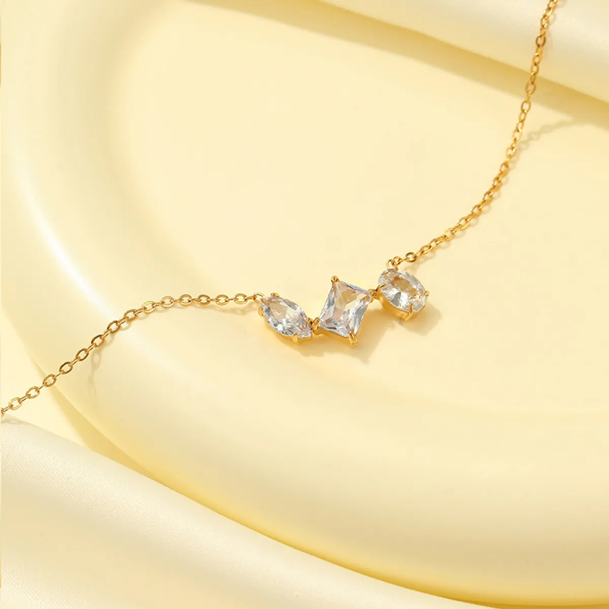 Cute Simple Style Solid Color Stainless Steel Plating Inlay Zircon Gold Plated Necklace