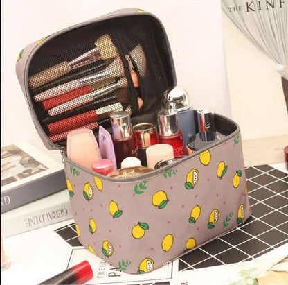 Cute Star Fruit Polyester Square Makeup Bags