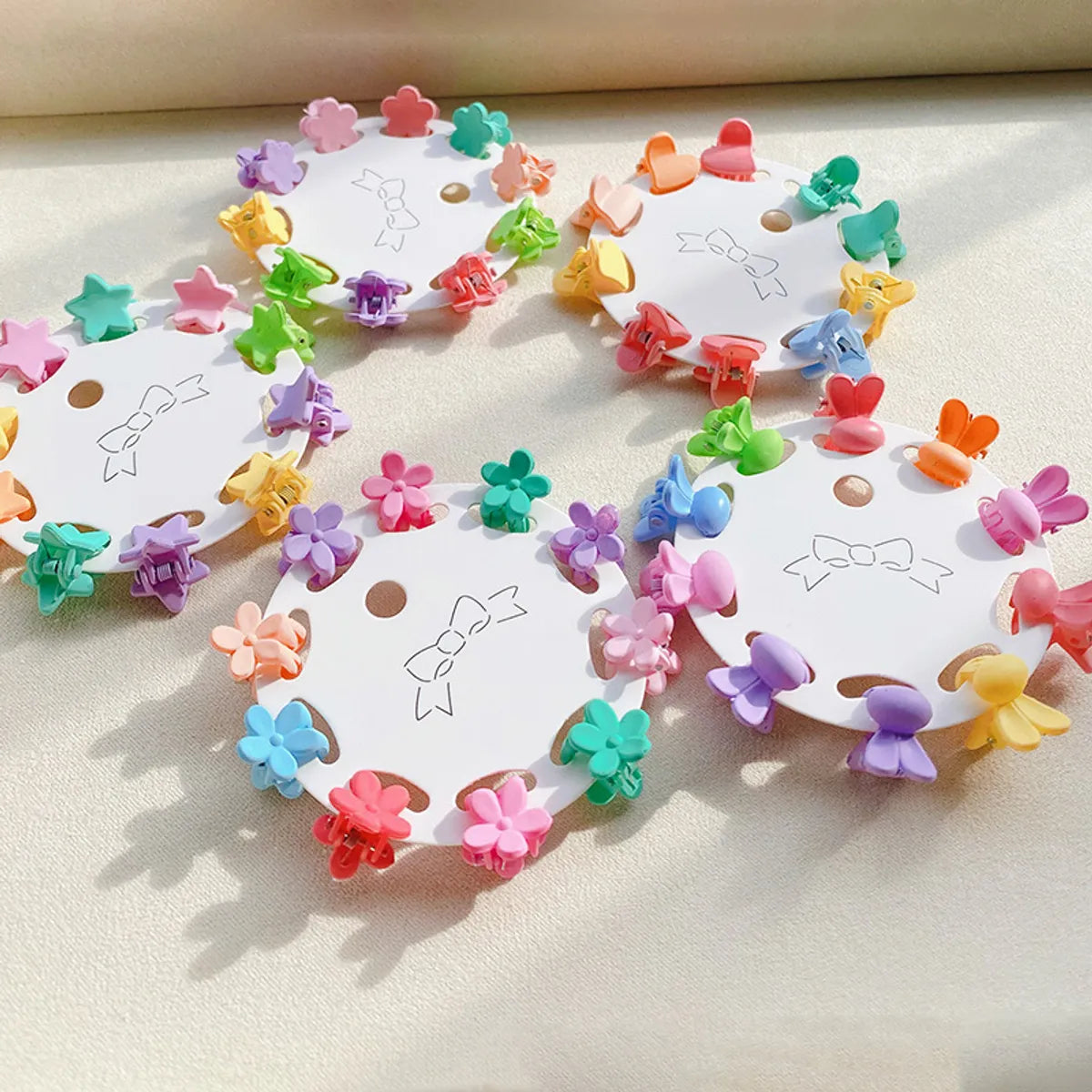 Cute Star Heart Shape Flower Plastic Resin Hair Clip 1 Set