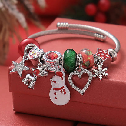 Cute Sweet Christmas Hat Gift Box Snowflake Rhinestones Alloy Titanium Steel Wholesale Bangle