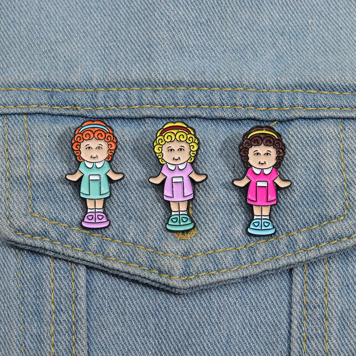 Cute Sweet Human Cartoon Character Alloy Stamping Stoving Varnish Plating Women'S Brooches