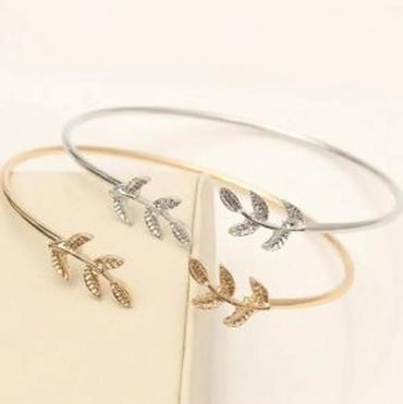 E011 European And American Hot Leaf Bracelet Open Leaf Bracelet Jewelry Yiwu Wholesale Of Small Articles Stall Supply