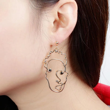 European And American Hot Earrings Personalized Face Mask Earrings Facial Makeup Earrings Exaggerated Punk Female Earrings Ear Studs Earrings