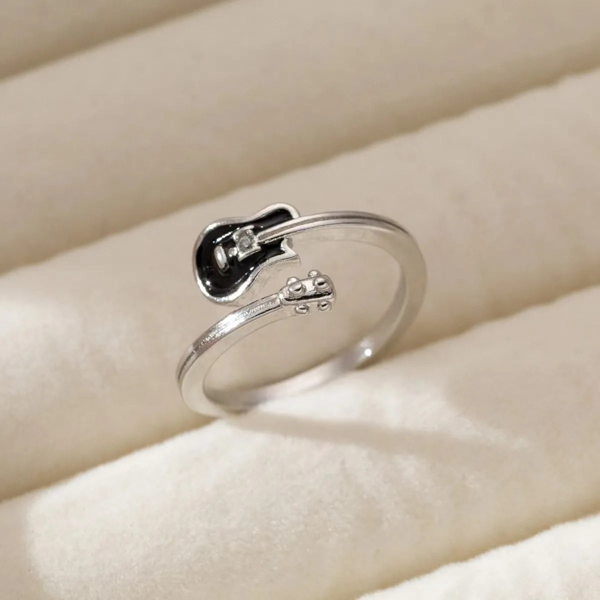 Elegant Artistic Guitar Alloy Women'S Open Rings