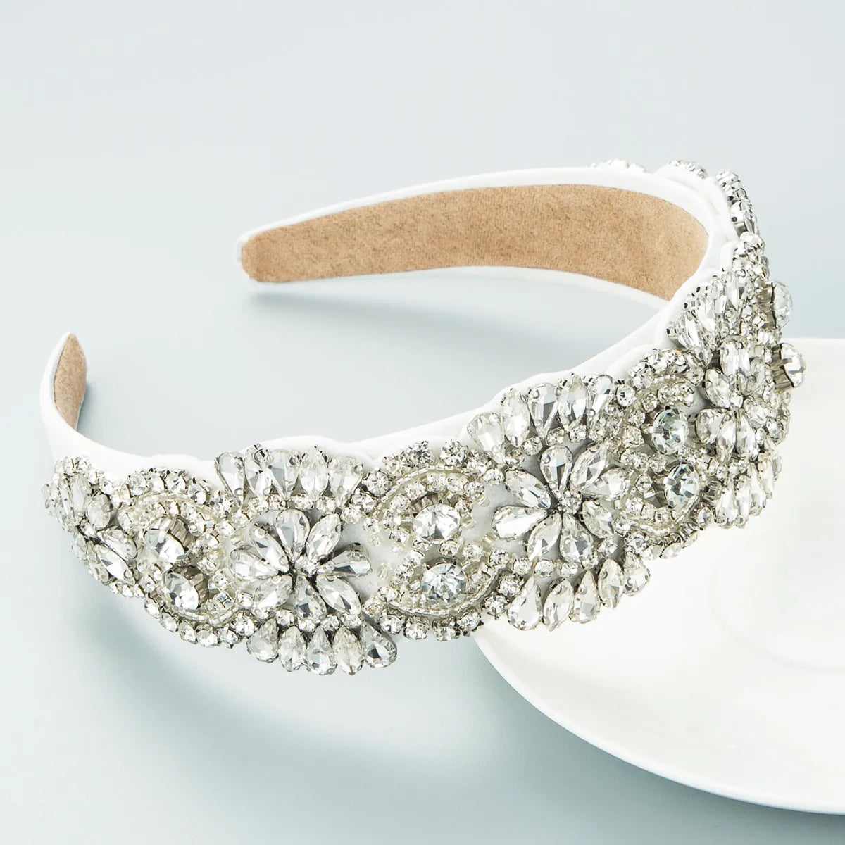 Elegant Baroque Style Flower Alloy Cloth Inlay Rhinestones Pearl Hair Band