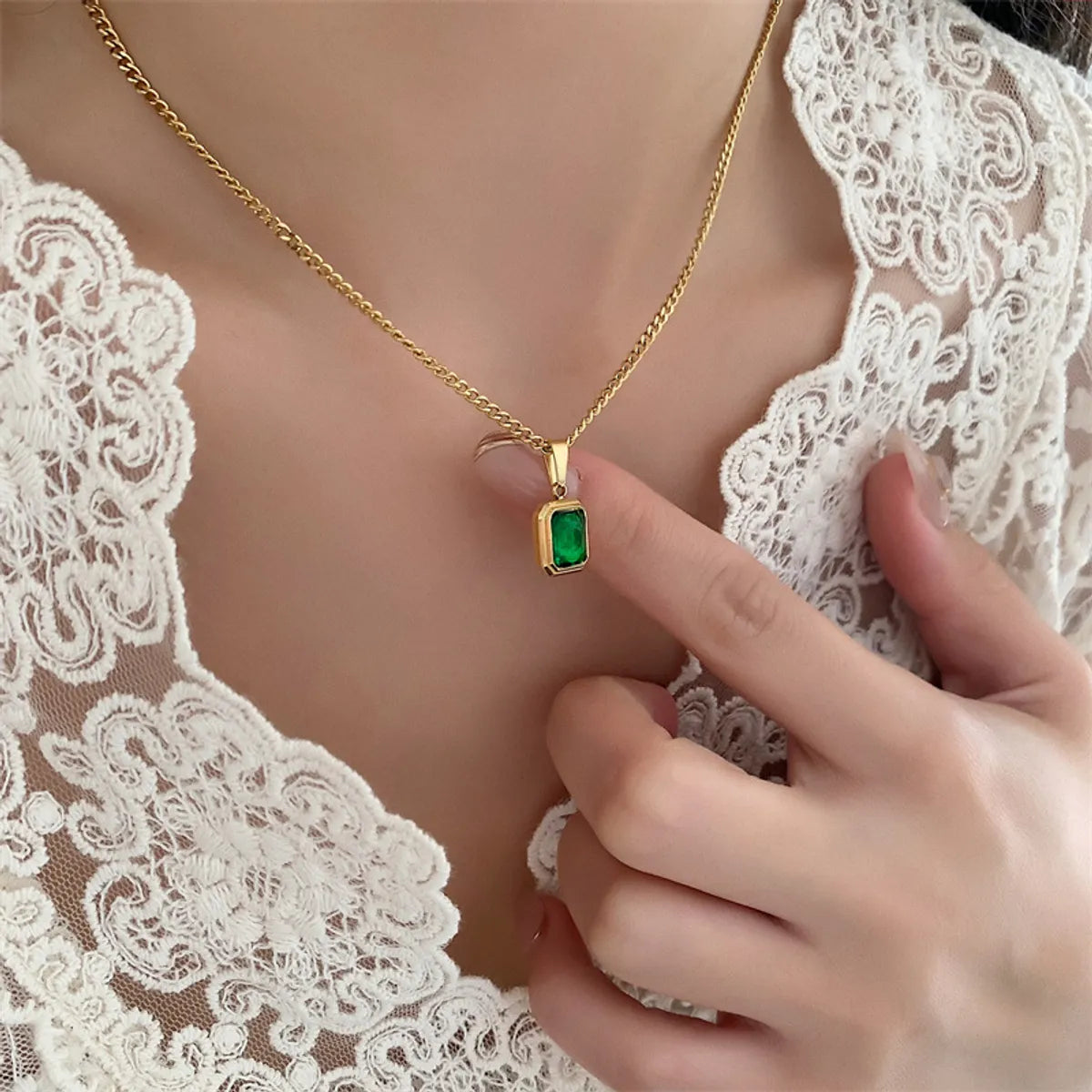 Elegant Basic Lady Square Stainless Steel Inlay Zircon Pendant Necklace