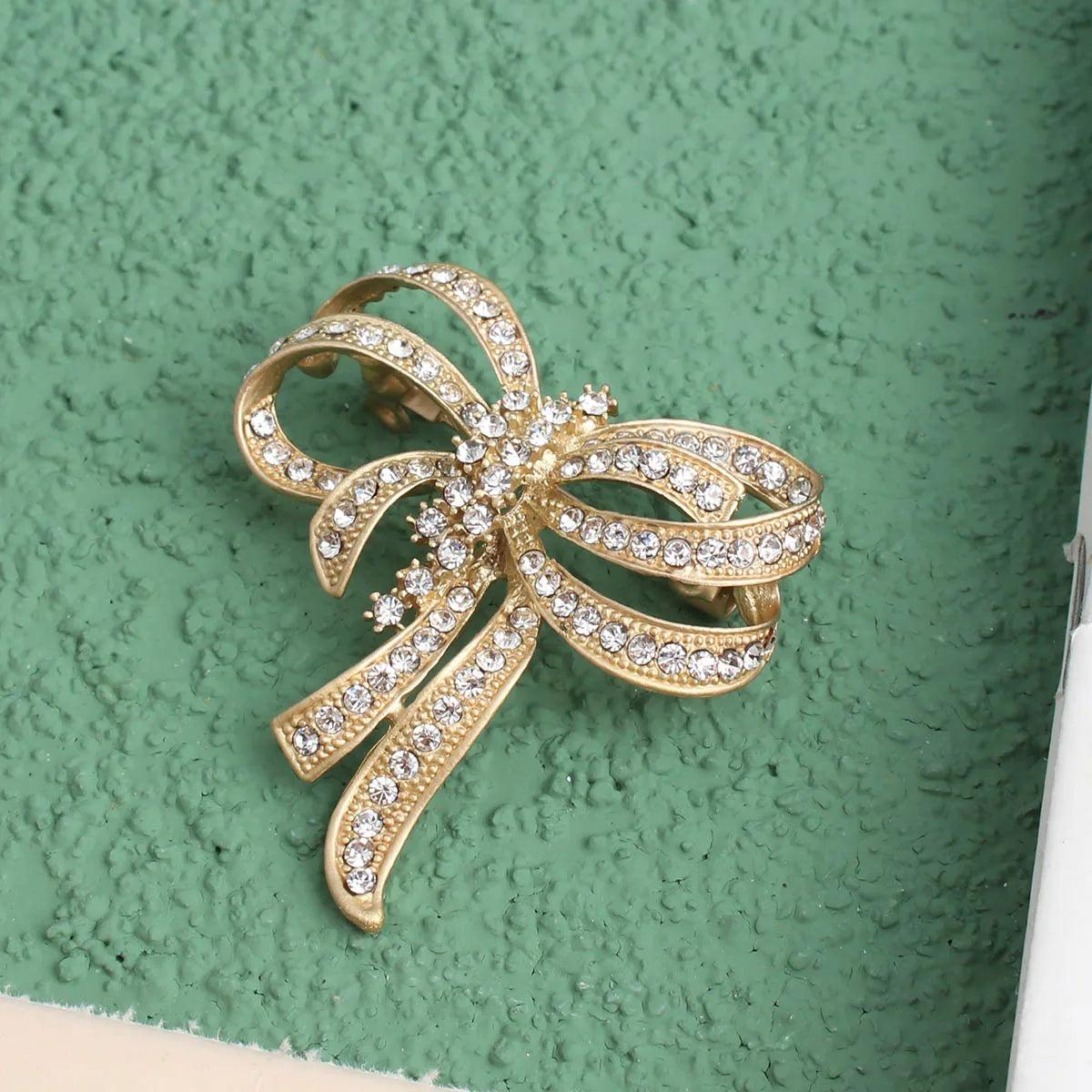 Elegant Bow Knot Alloy Inlay Crystal Rhinestones Women'S Brooches